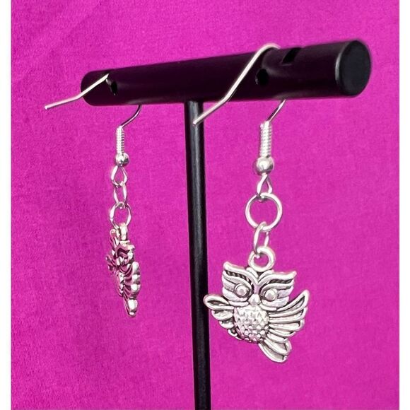 Handmade Silver Dangly Flying Owl Earrings - Picture 3 of 3